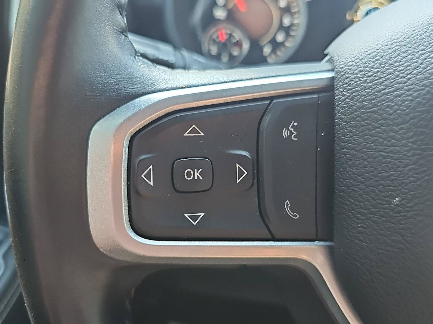 Used 2024 RAM 2500 Big Horn w/ Sport Appearance Package AWD/4WD image 16