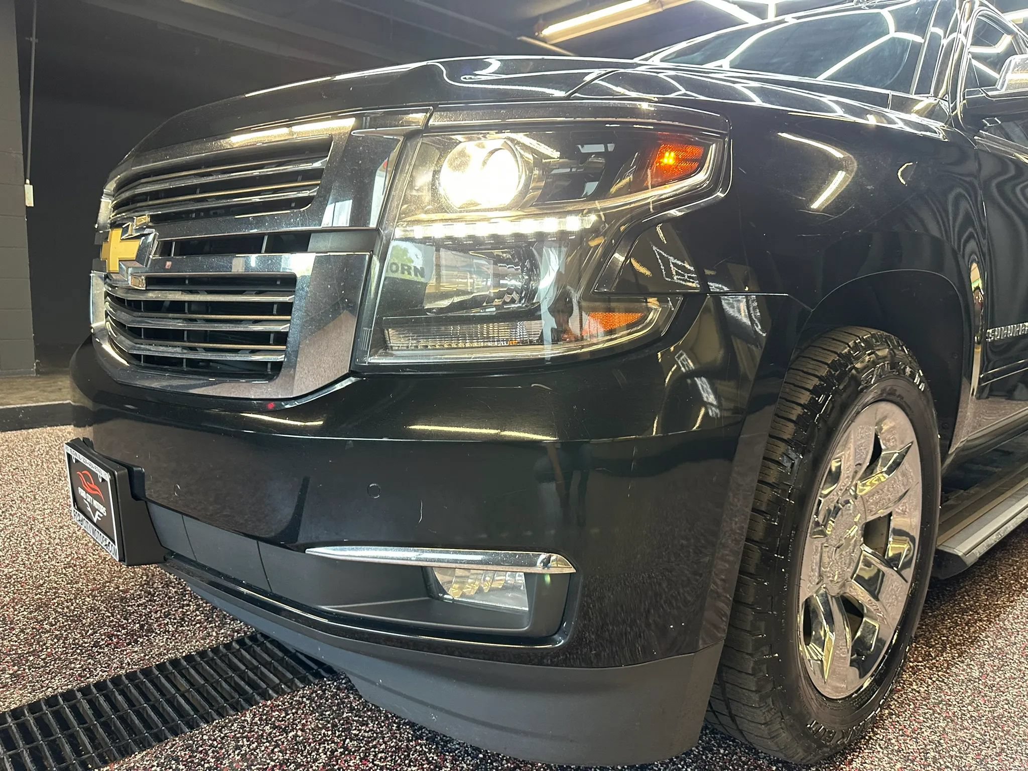 Used 2016 Chevrolet Suburban LTZ AWD/4WD image 38
