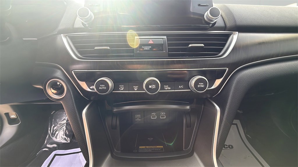 Used 2022 Honda Accord EX-L image 33