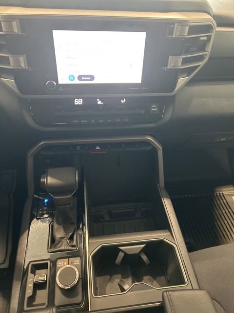 Used 2022 Toyota Tundra SR5 w/ SR5 Convenience Package image 11