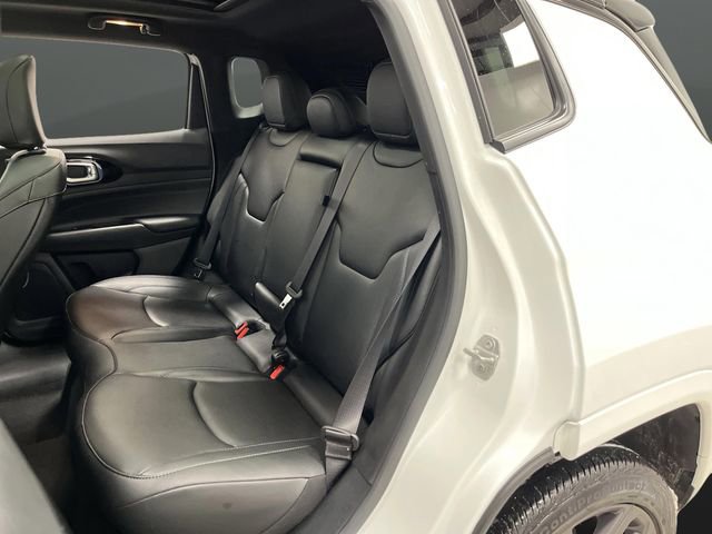 Used 2025 Jeep Compass Limited w/ High Altitude Package image 29