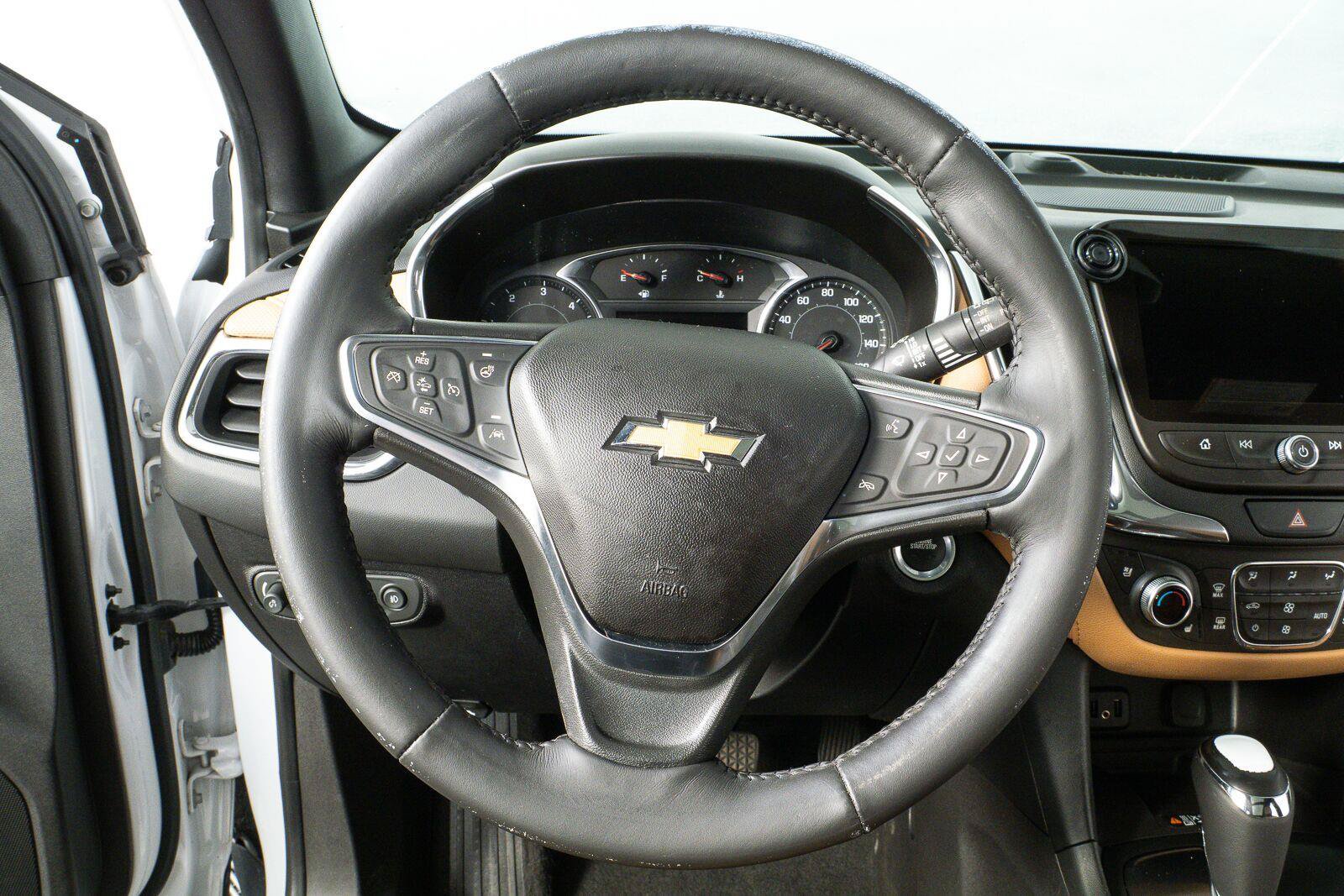Used 2018 Chevrolet Equinox Premier FWD image 8