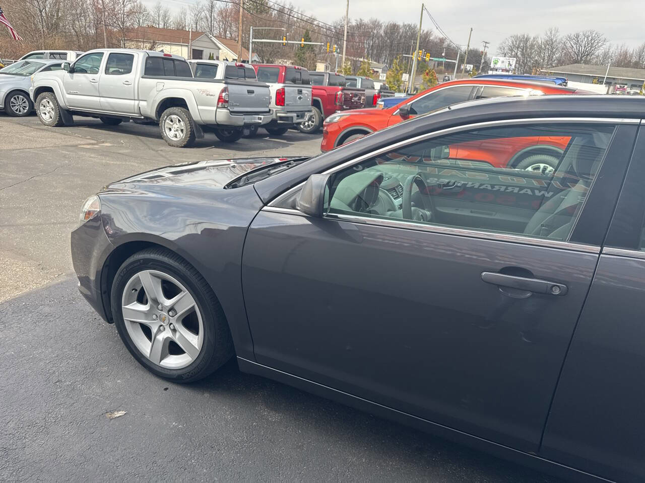 Used 2012 Chevrolet Malibu LS FWD image 4