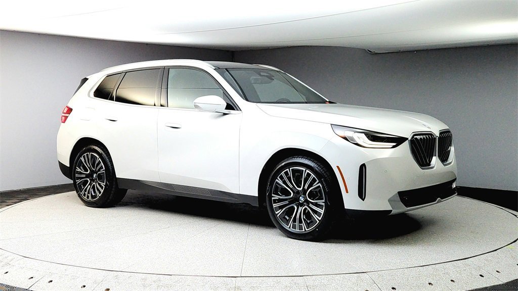 Used 2025 BMW X3 xDrive30i w/ Convenience Package image 1