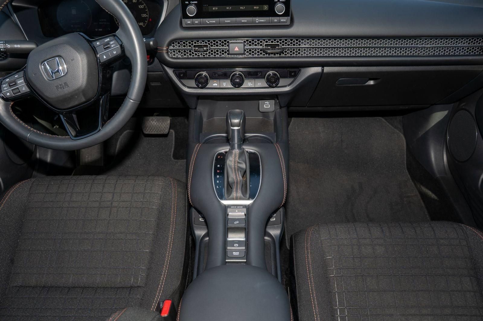 Certified 2025 Honda HR-V Sport image 26