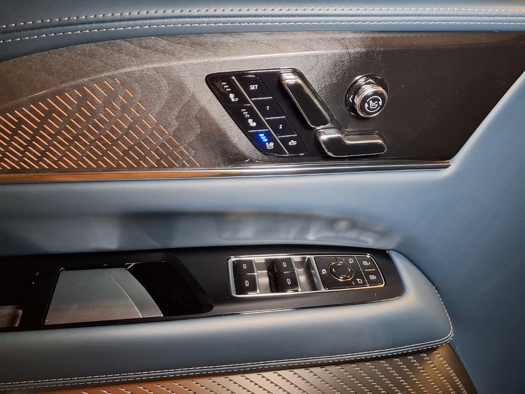 Certified 2026 Cadillac Escalade IQ Sport 2 AWD/4WD image 13