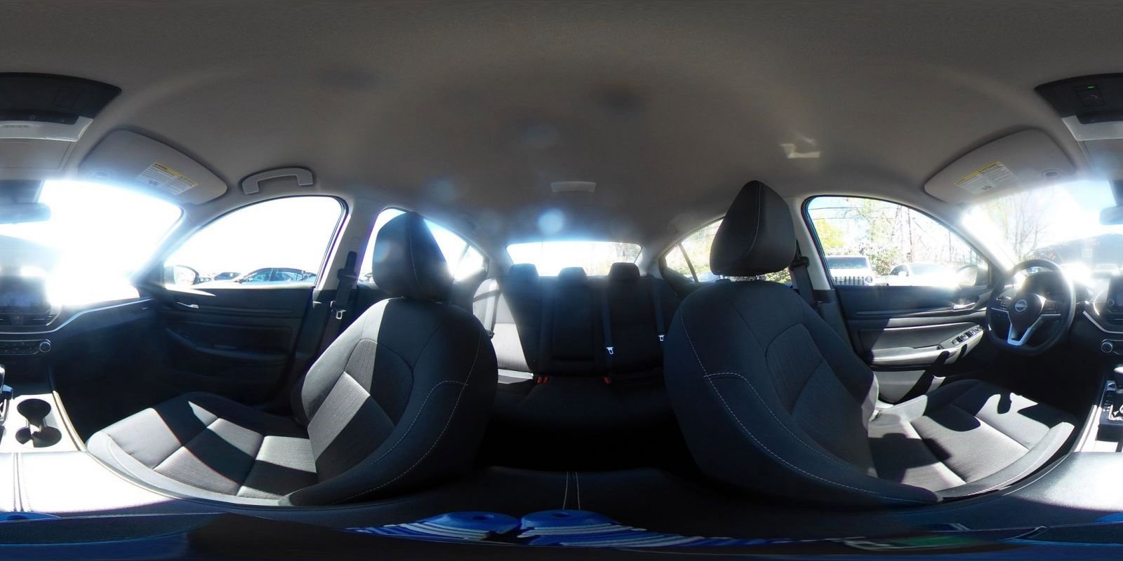 Used 2025 Nissan Altima 2.5 SV image 40