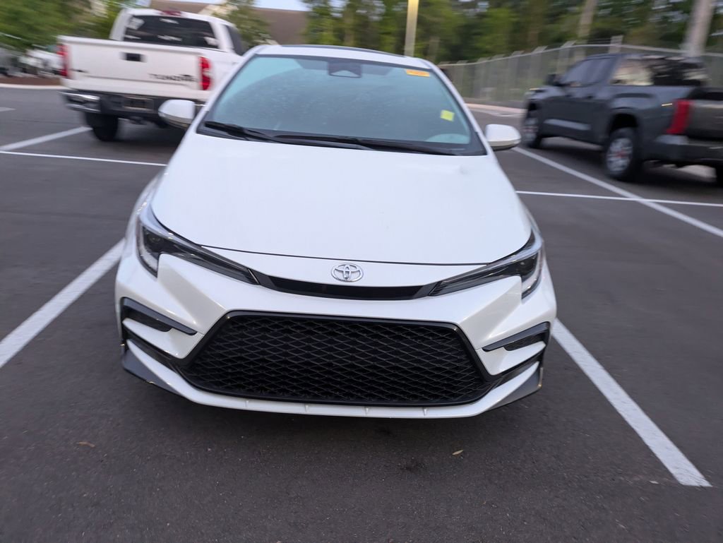 Certified 2025 Toyota Corolla XSE FWD image 2