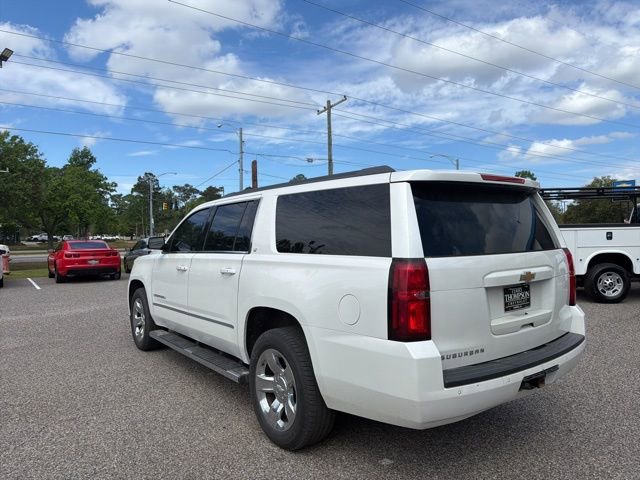 Used 2017 Chevrolet Suburban LT w/ LT Signature Package image 7