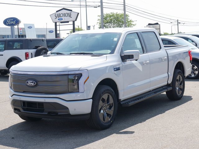 New 2025 Ford F150 Lightning Lariat image 9