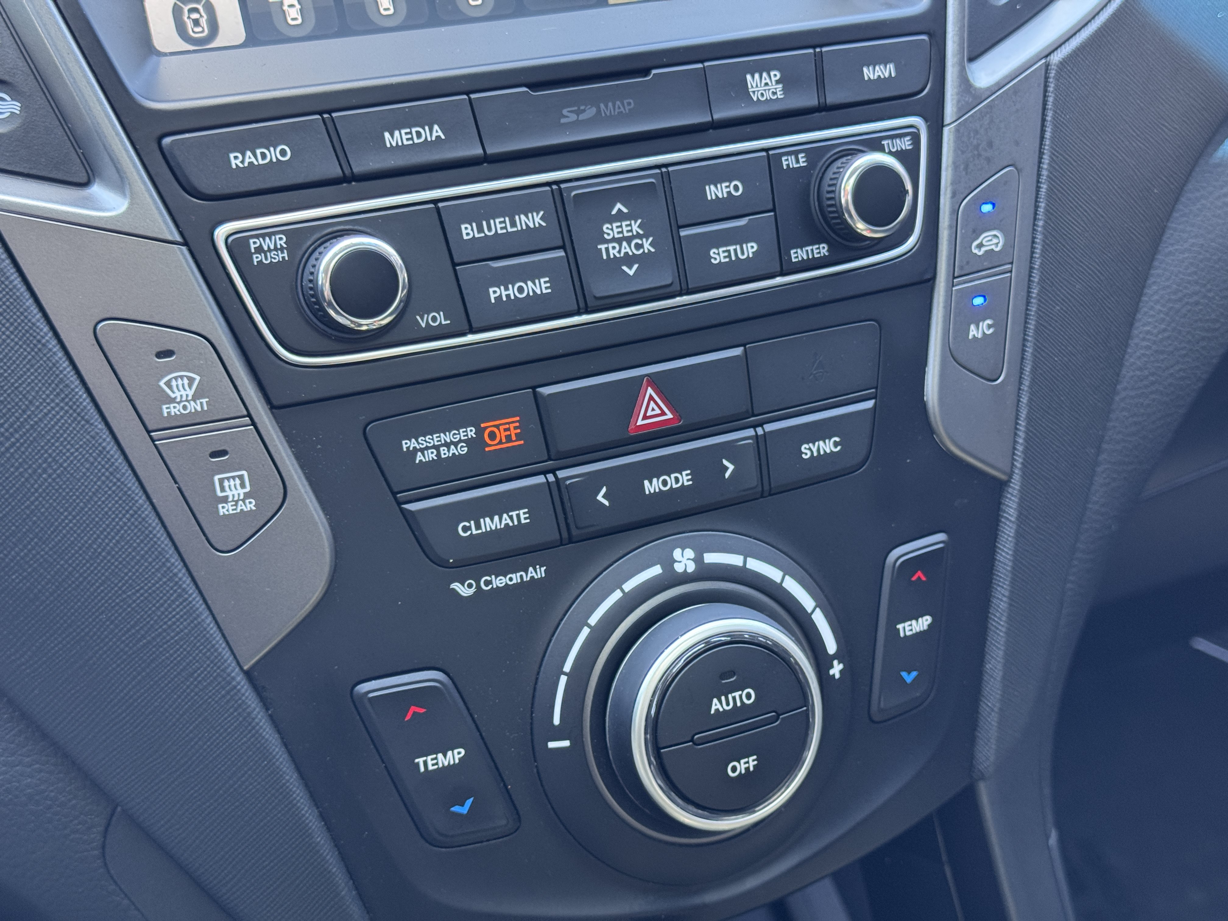 Used 2018 Hyundai Santa Fe Sport AWD/4WD image 25