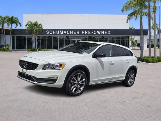 Used 2018 Volvo V60 T5 Cross Country w/ Convenience Package AWD/4WD image 3