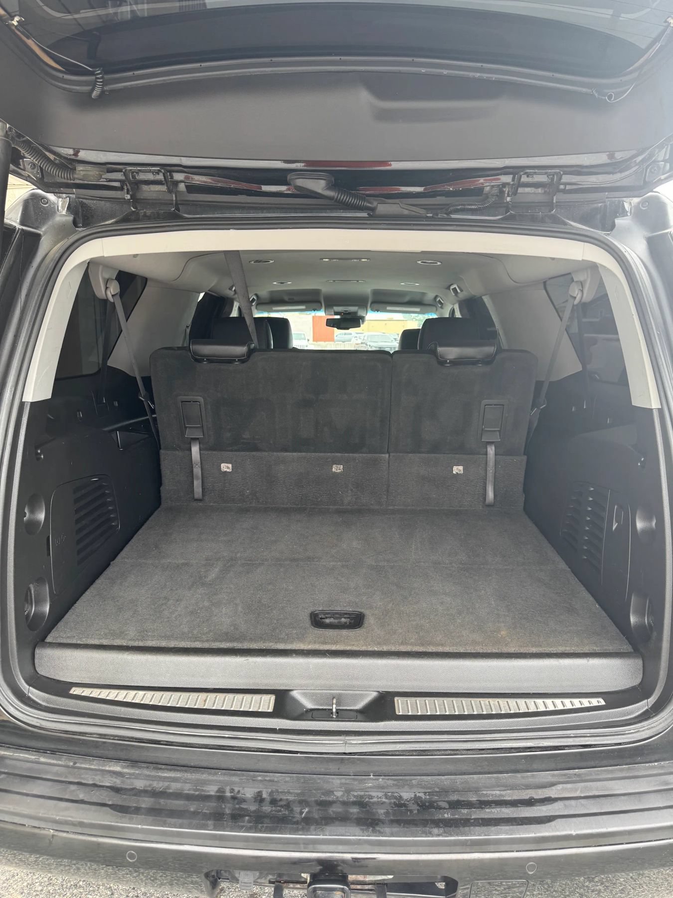 Used 2018 Chevrolet Suburban LT AWD/4WD image 13
