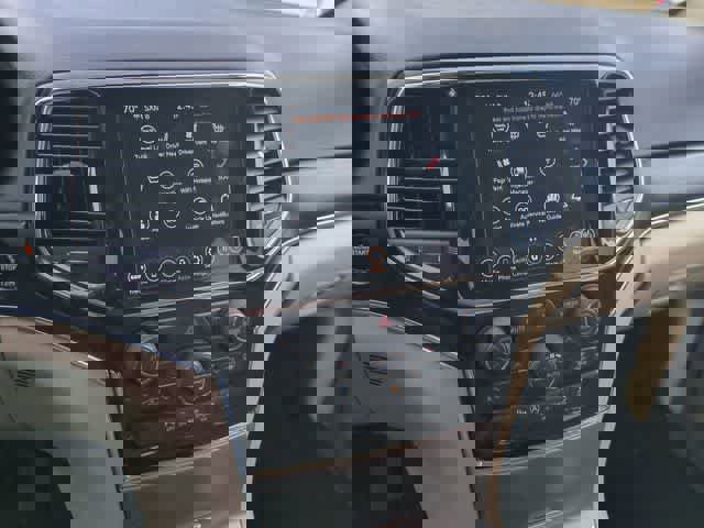 Used 2020 Jeep Grand Cherokee Limited w/ Luxury Group II image 29