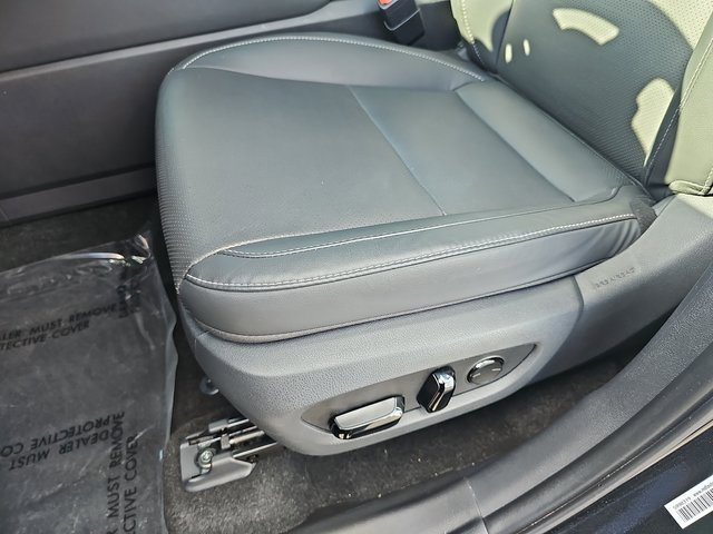 Used 2025 Lexus TX 350 AWD image 32