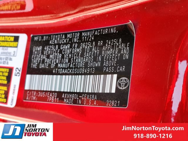 Used 2025 Toyota Camry SE FWD image 32