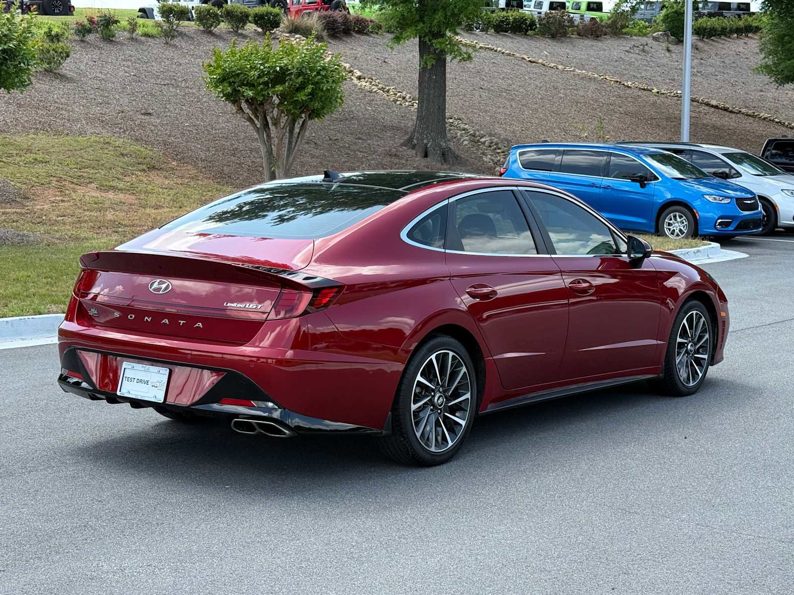 Used 2023 Hyundai Sonata Limited FWD image 5