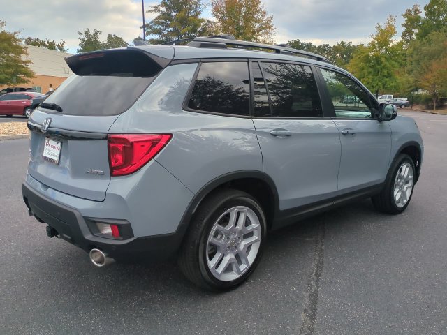 Used 2025 Honda Passport EX-L image 4
