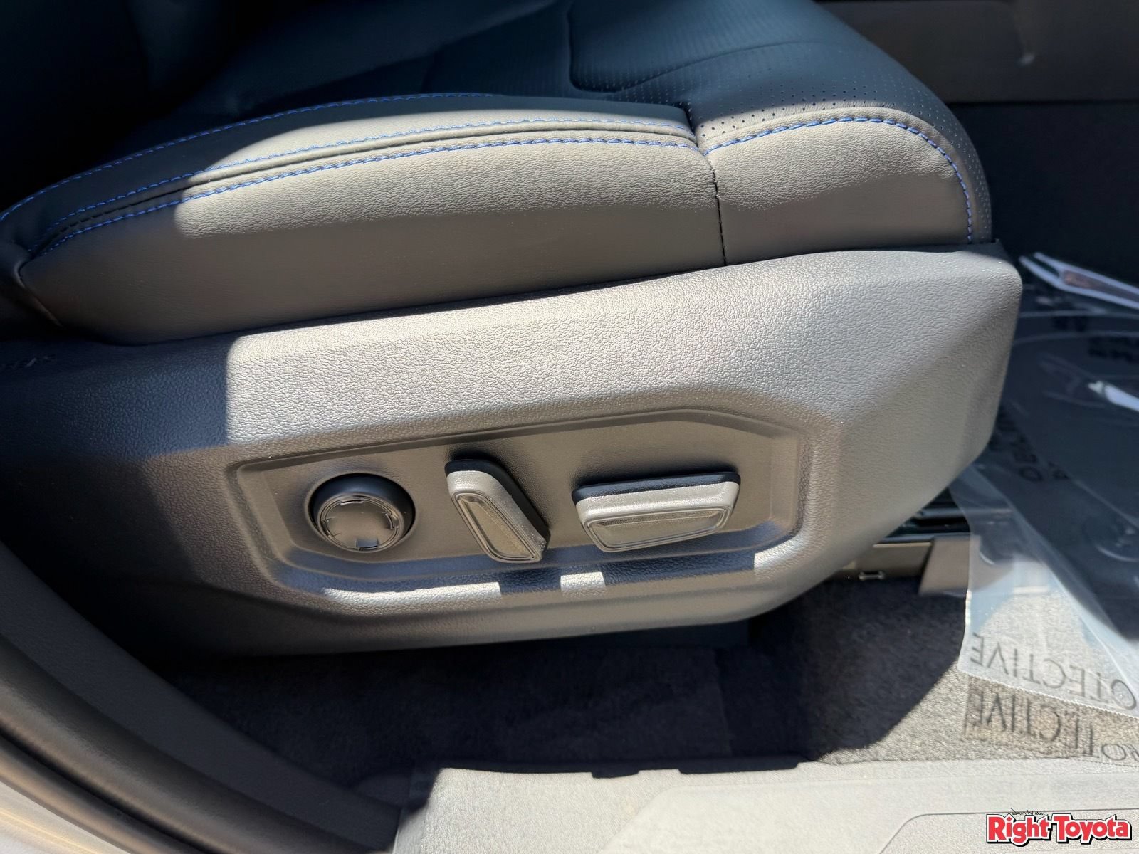 New 2026 Toyota Tundra Platinum AWD/4WD image 16