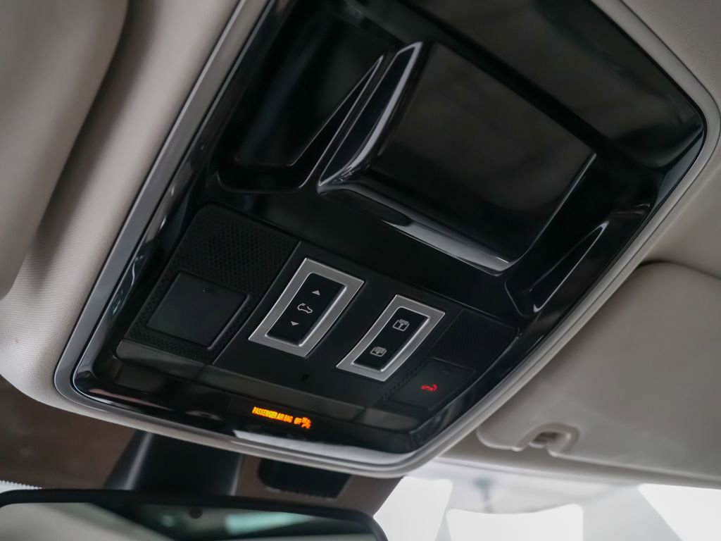 Used 2016 Land Rover Range Rover HSE image 27