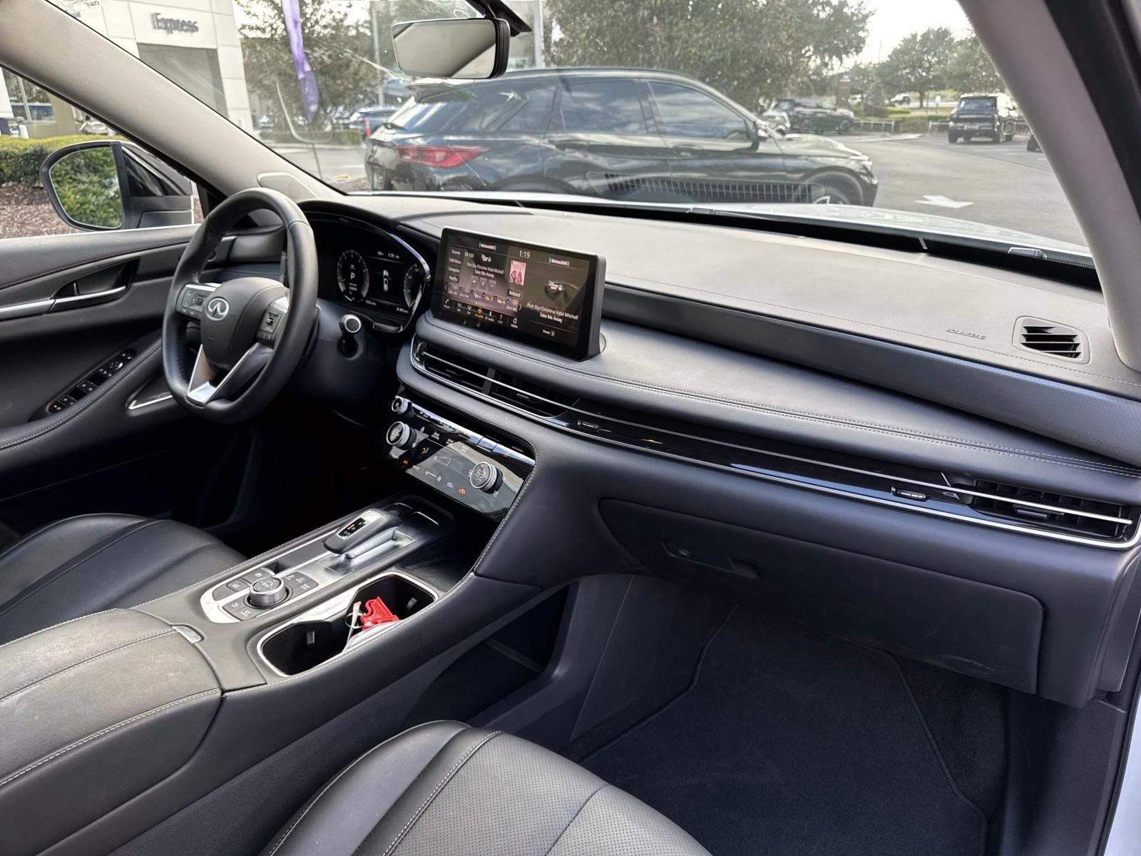 Used 2025 INFINITI QX60 Luxe image 16