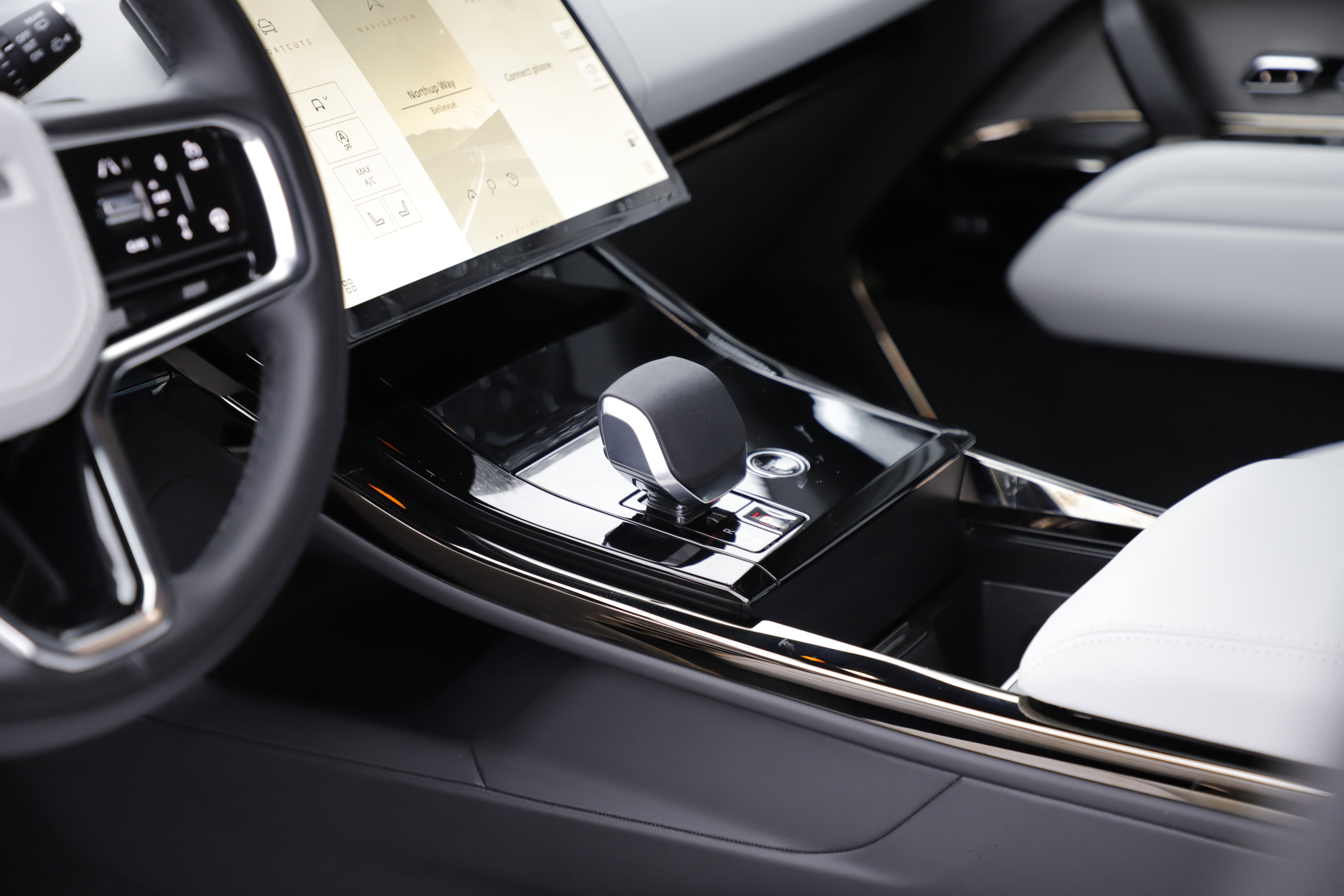 New 2026 Land Rover Range Rover Sport SE image 22