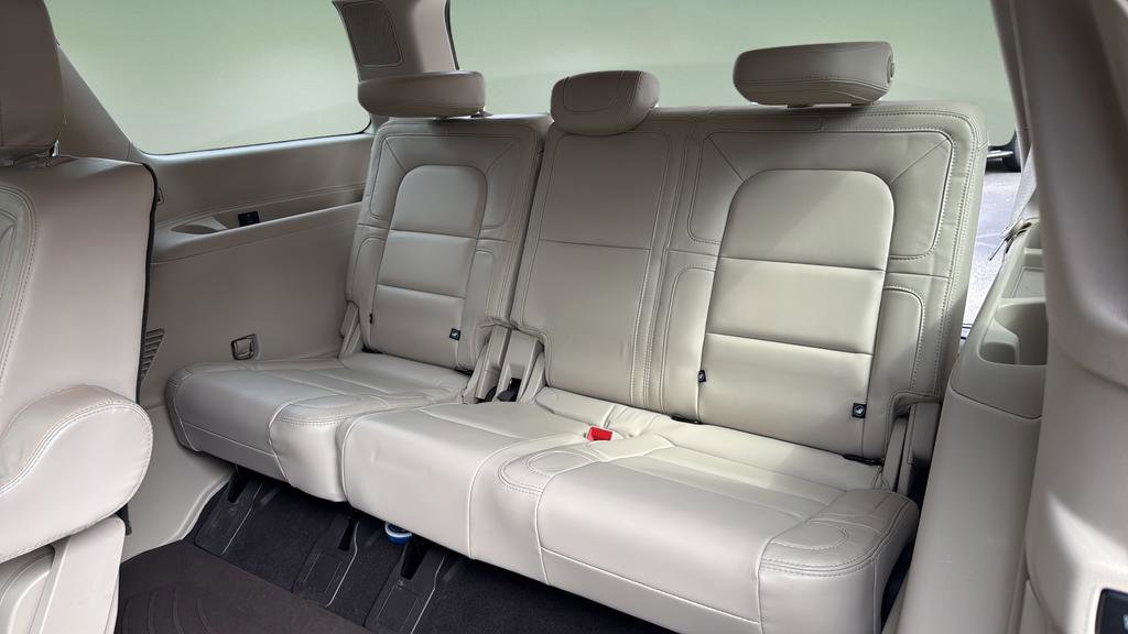 Used 2021 Lincoln Navigator Reserve AWD/4WD image 22