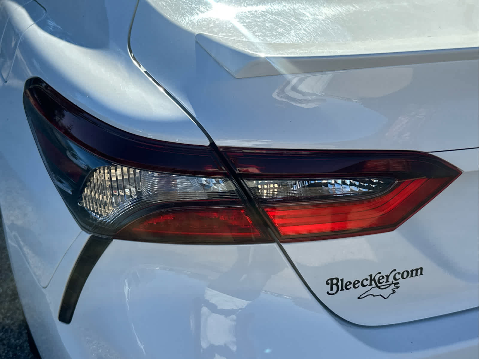Used 2024 Toyota Camry SE image 14