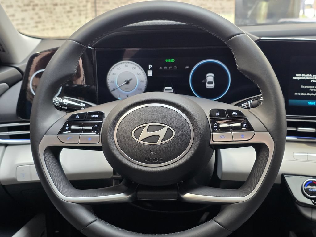 New 2026 Hyundai Elantra Limited FWD image 16