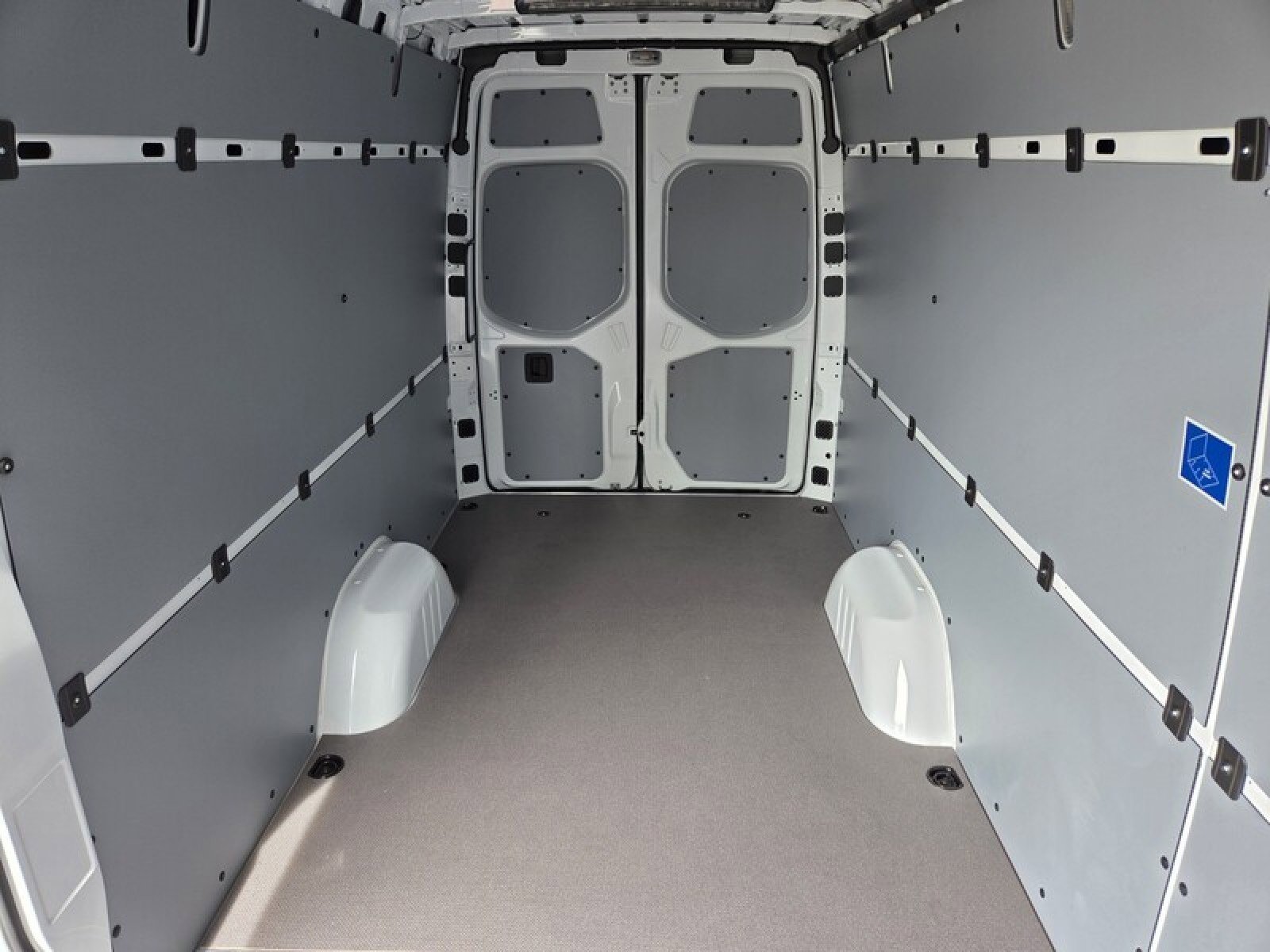 New 2026 Mercedes-Benz Sprinter 2500 image 17