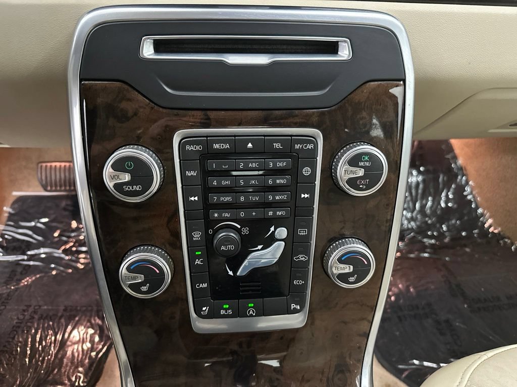 Used 2015 Volvo S80 T5 FWD image 13