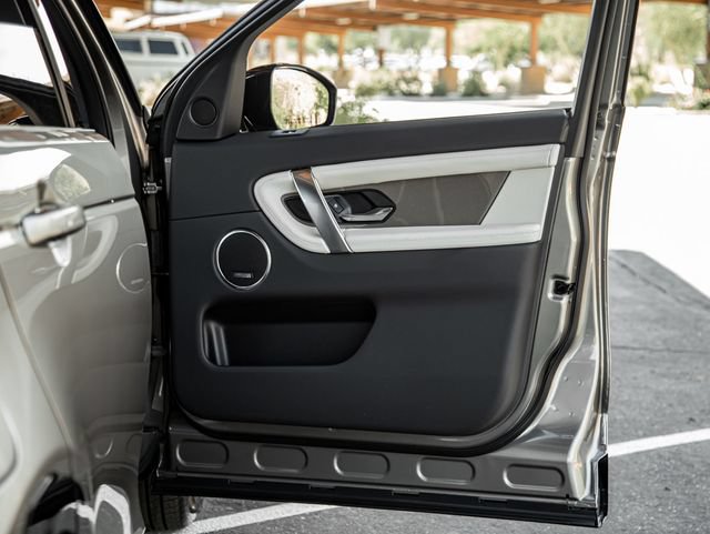 New 2024 Land Rover Discovery Sport Dynamic SE AWD/4WD image 24