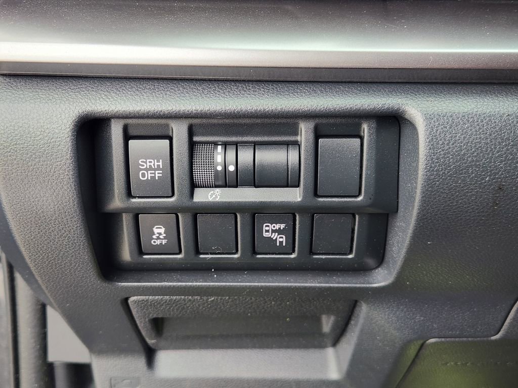 Used 2019 Subaru Crosstrek 2.0i Limited w/ Moonroof Package w/Navigation image 22