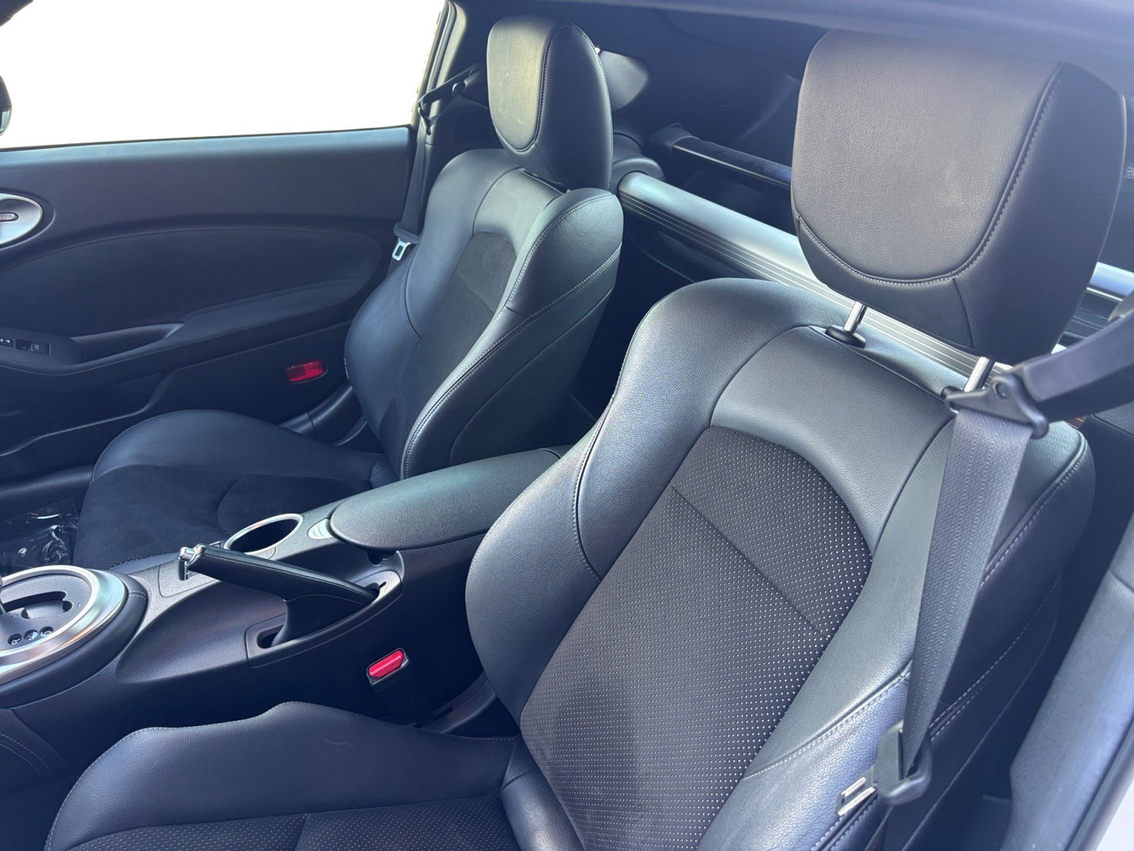 Used 2020 Nissan 370Z Touring Sport RWD image 13