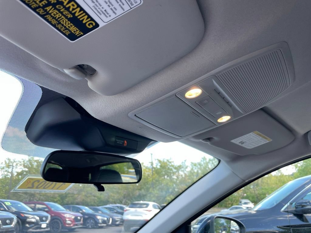 Certified 2025 Nissan Kicks SR AWD/4WD image 22