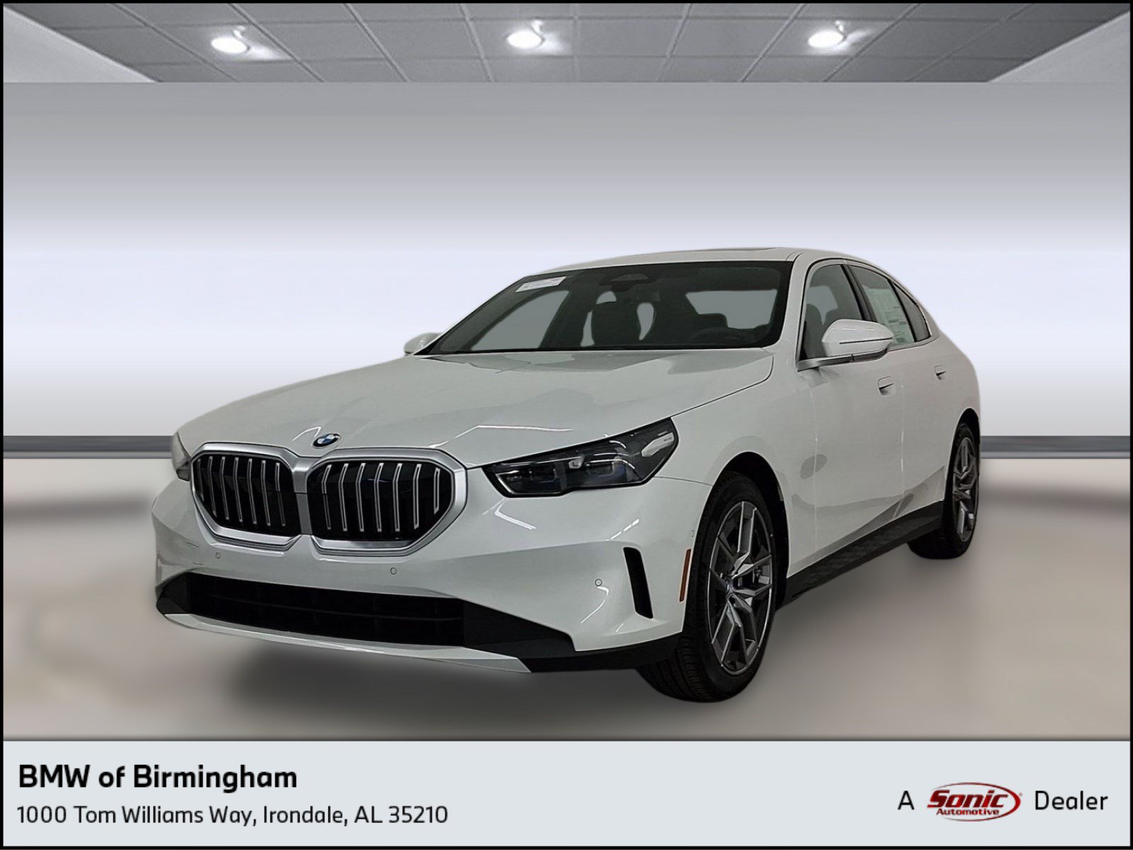 New 2026 BMW 530i RWD image 1