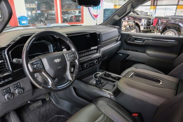 Used 2022 Chevrolet Silverado 1500 ZR2 w/ Technology Package image 5