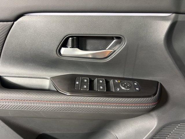 New 2026 Nissan Kicks SR w/ Cold Weather Package image 26