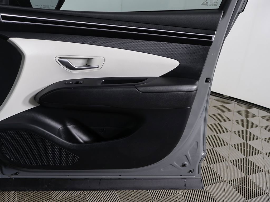 Used 2024 Hyundai Tucson SE image 20