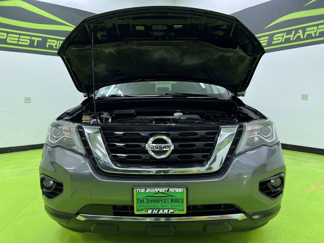 Used 2019 Nissan Pathfinder SL AWD/4WD image 4