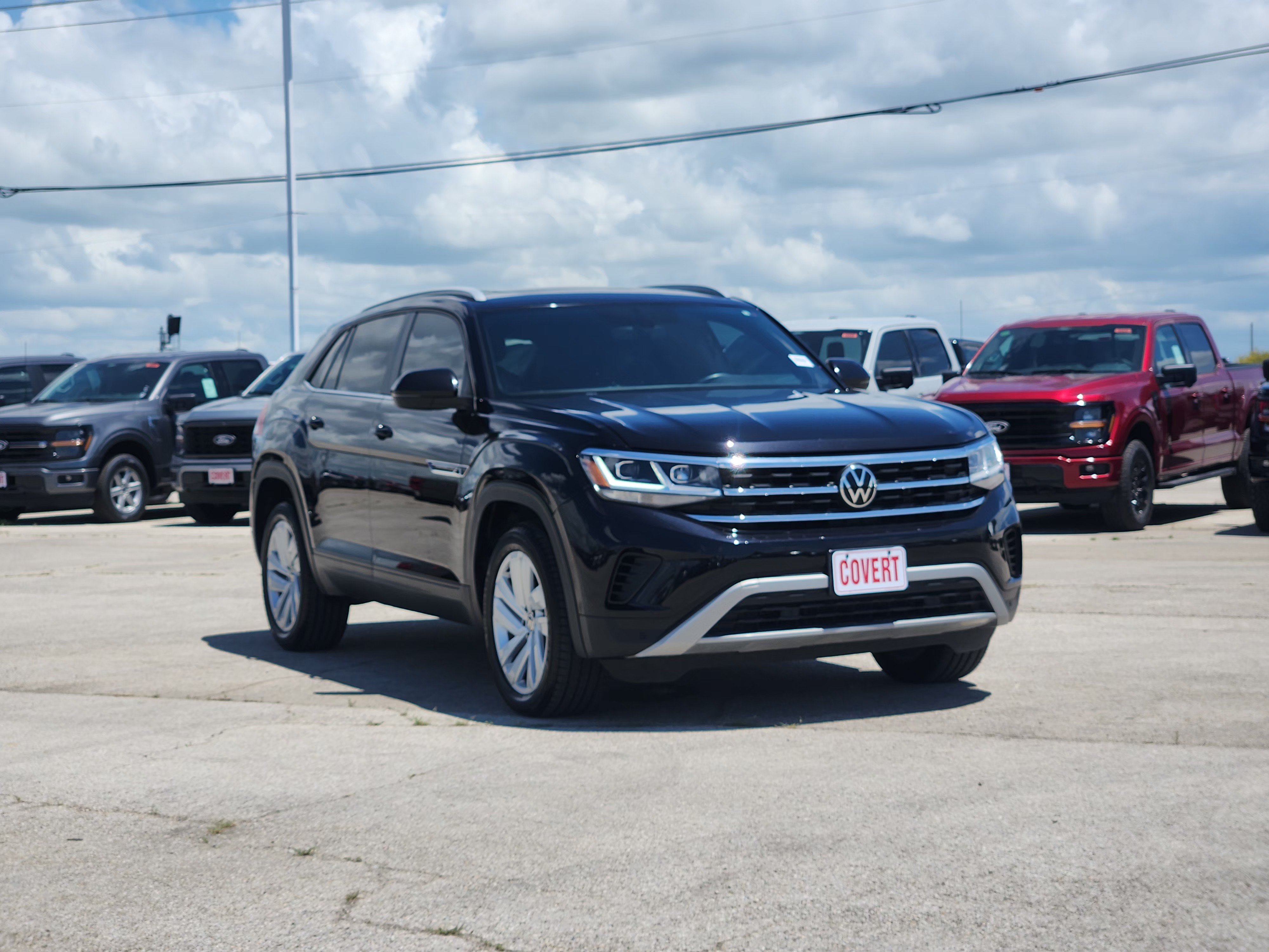 Used 2021 Volkswagen Atlas Cross Sport SE FWD image 3