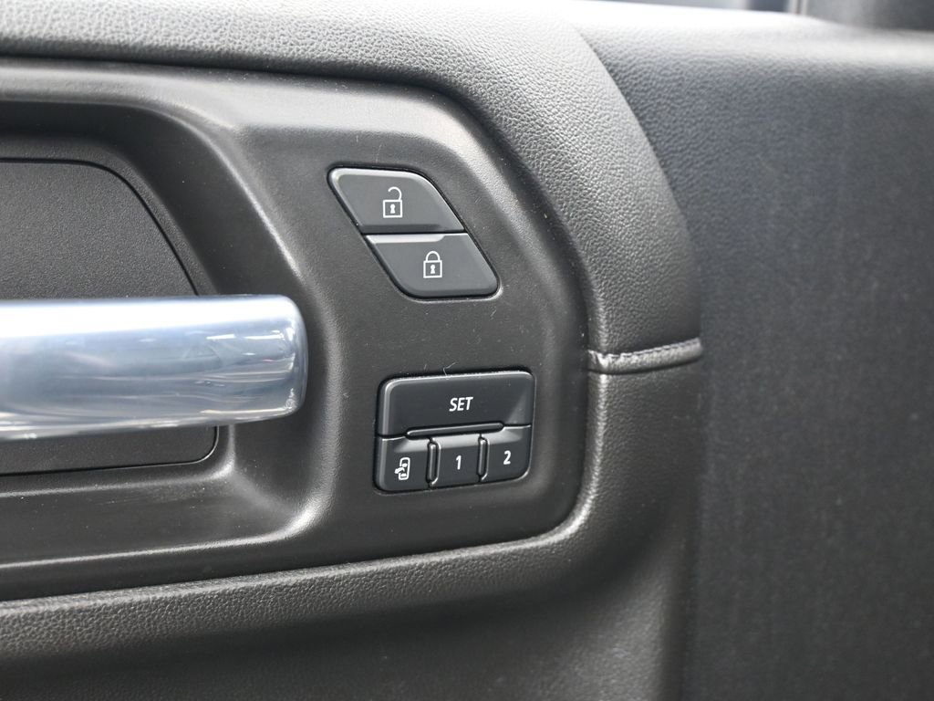 Used 2021 Chevrolet Silverado 3500 LTZ w/ Gooseneck/5TH Wheel Package image 17