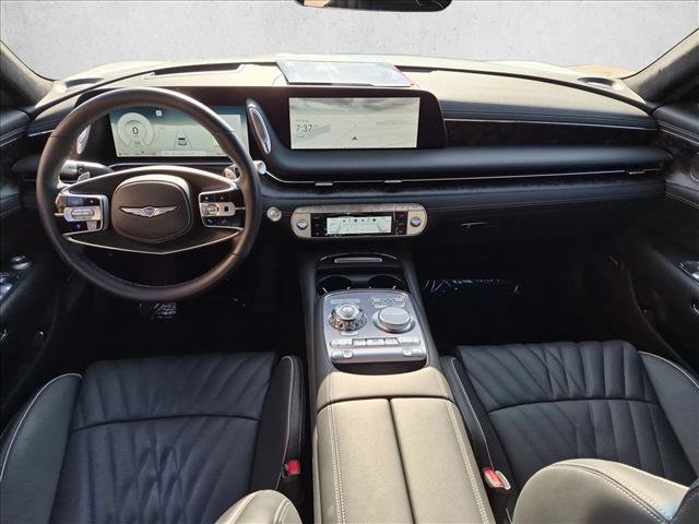 Used 2025 Genesis G90 3.5T AWD/4WD image 19