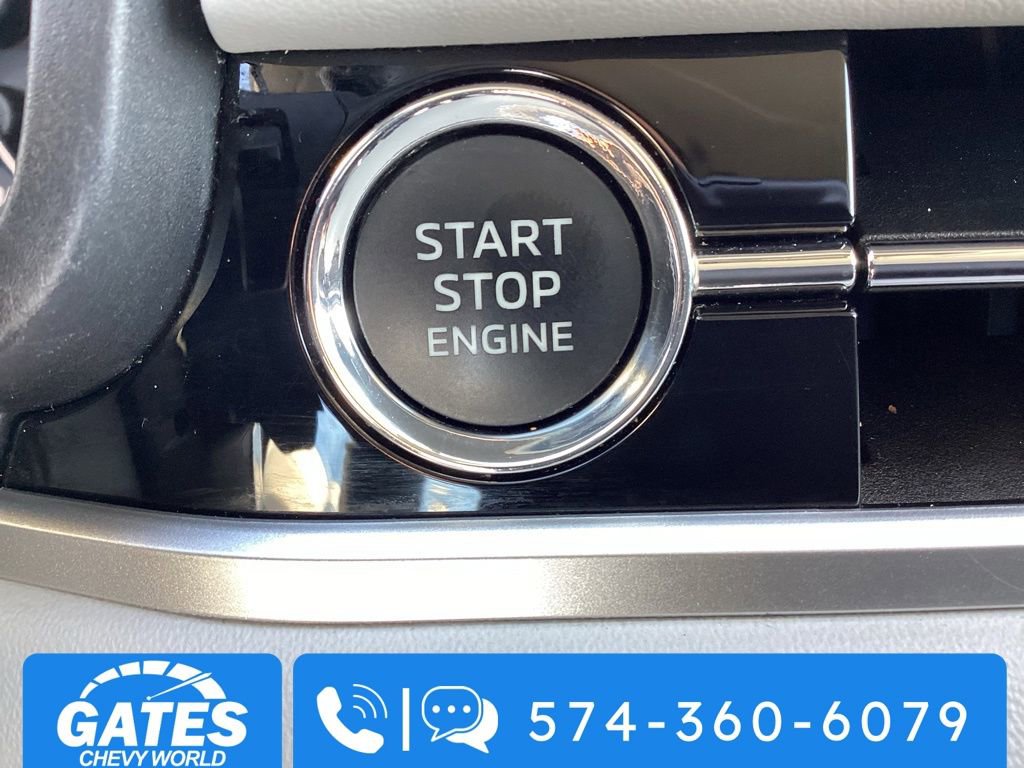 Used 2025 Mitsubishi Outlander SE image 22