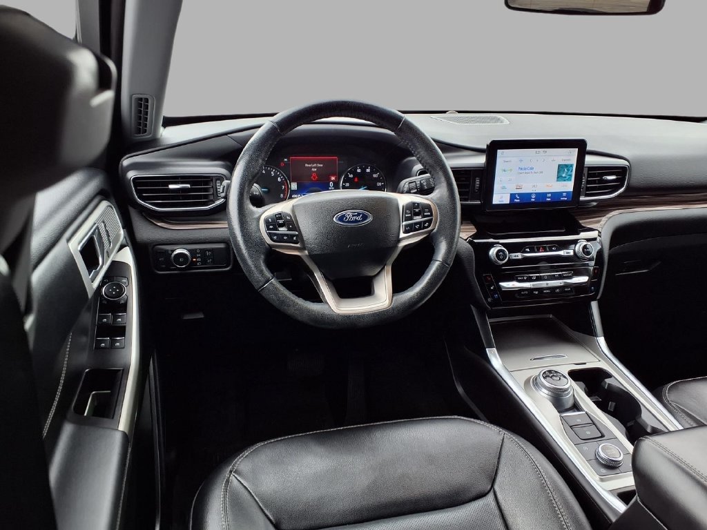 Used 2022 Ford Explorer Limited AWD/4WD image 4