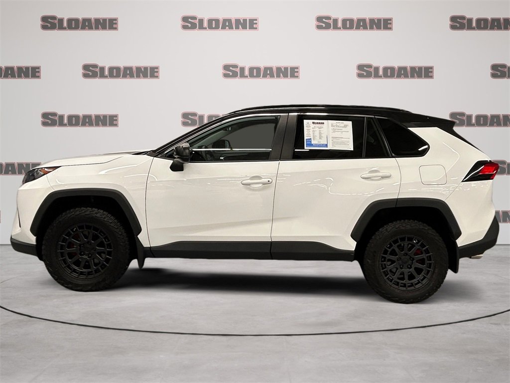 Used 2021 Toyota RAV4 LE image 2