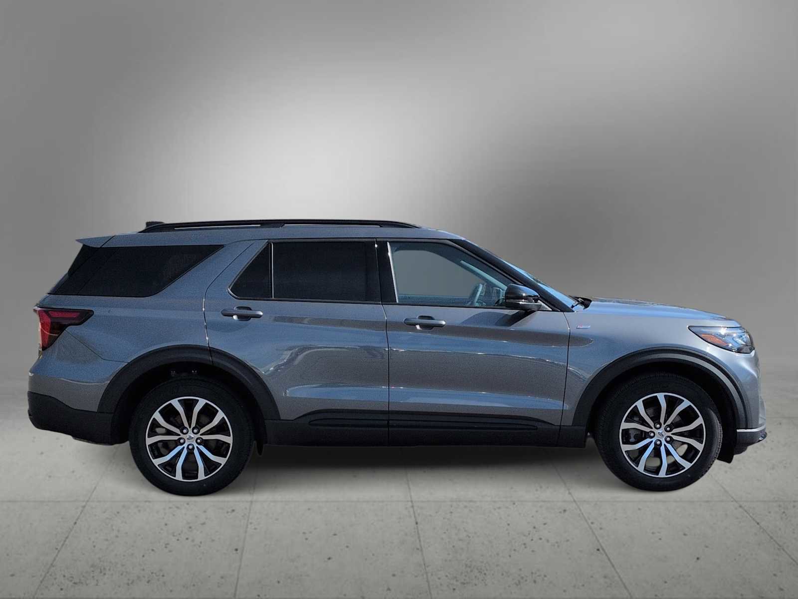 Used 2026 Ford Explorer ST-Line image 9
