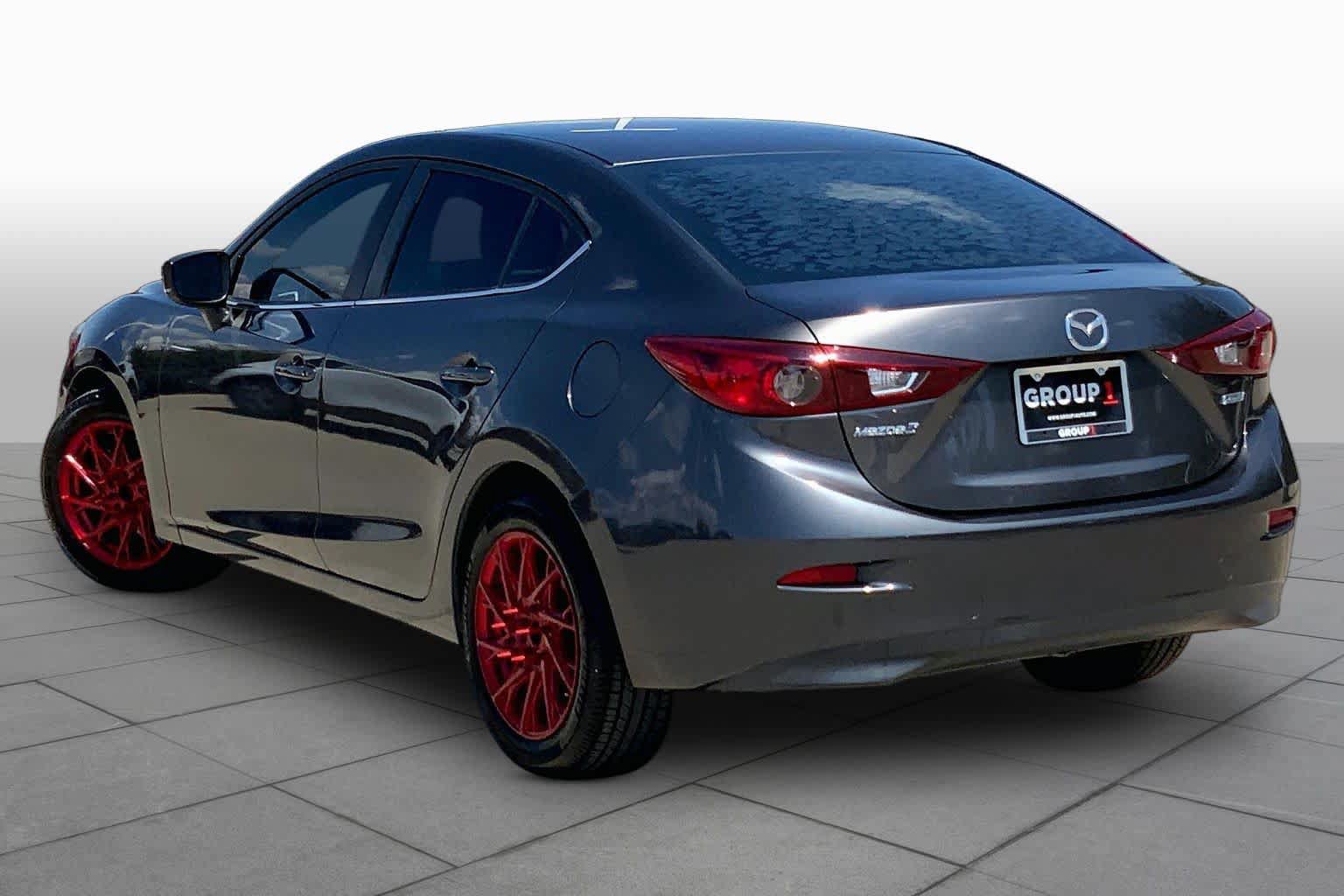 Used 2017 MAZDA MAZDA3 Sport w/ Preferred Equipment Package FWD image 11