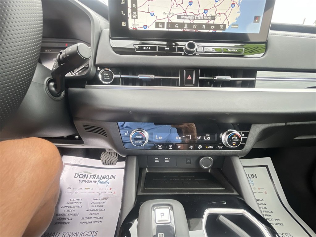 New 2025 Mitsubishi Outlander SE image 19