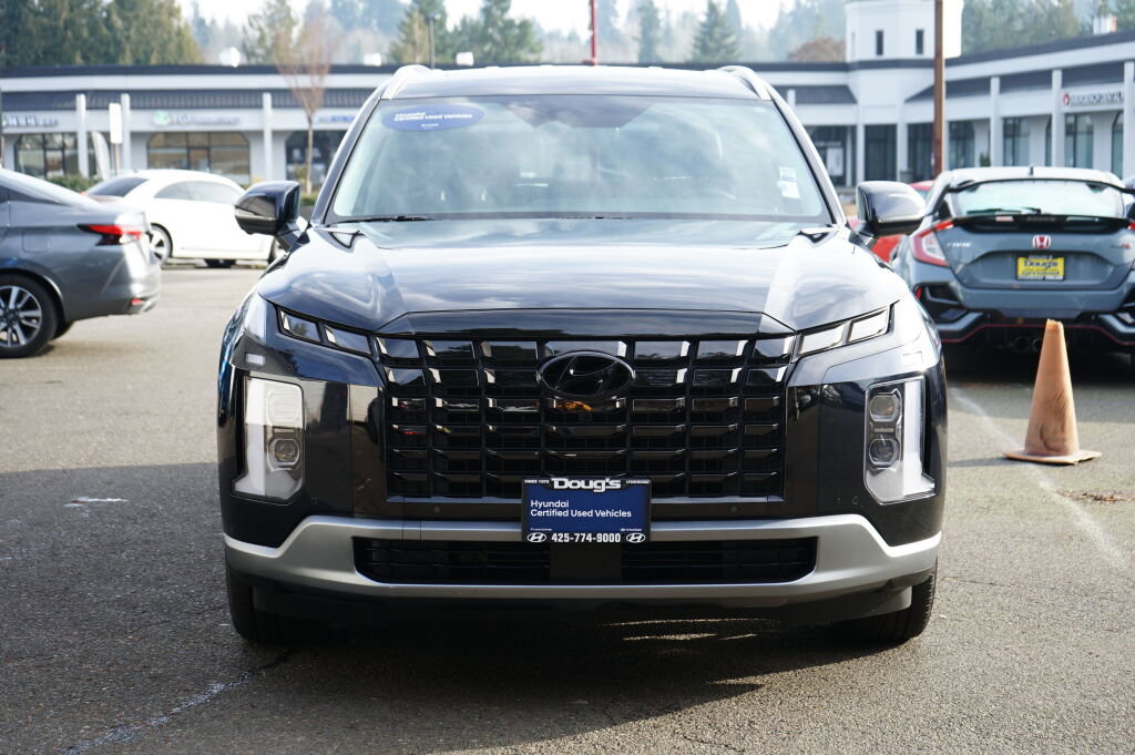Used 2023 Hyundai Palisade SEL w/ Premium Package image 2